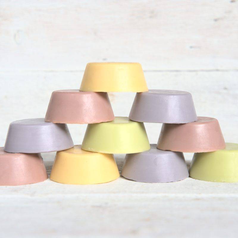 Pyramide mit fester Body Lotion